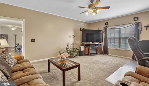 143 Robin Way, Magnolia DE  19962-2632 exterior