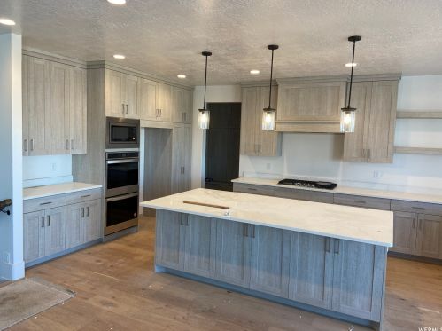 669 Strawberry Rd, Woodland Hills, UT 84653-5694