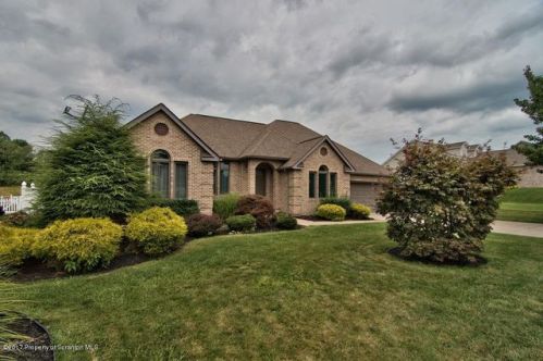 88 Adams Ave, Olyphant, PA 18447-2102