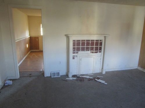 236 18th Ave, Whitaker PA  15120-1816 exterior