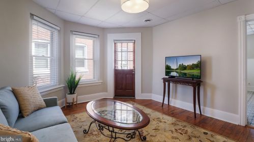 531 Walnut St, Lansdale, PA 19446-2433