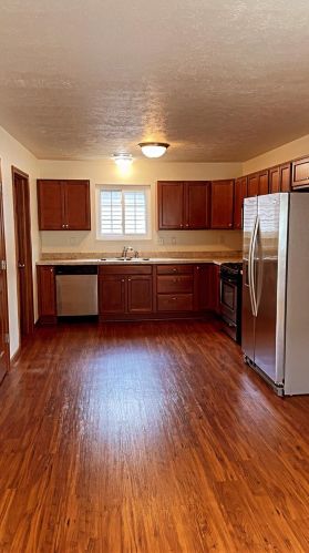 3713 Windslow Dr, Valpo IN  46383-7144 exterior