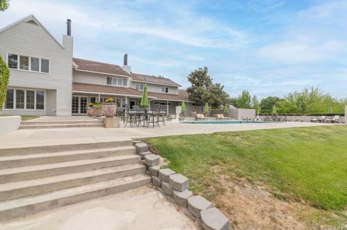 28565 Vallejo Ave, Temecula CA  92592-2316 exterior