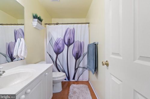 578 Crosswinds Dr, Charles Town WV  25414-3917 exterior