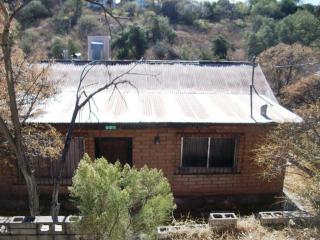 561 Elm St, Nogales, AZ 85621-2545