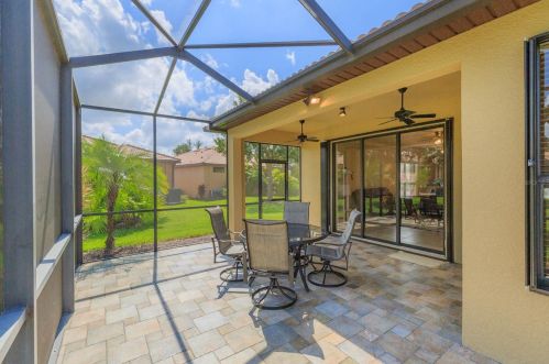 307 Cedar Falls Dr, Ruskin FL  33572-3118 exterior