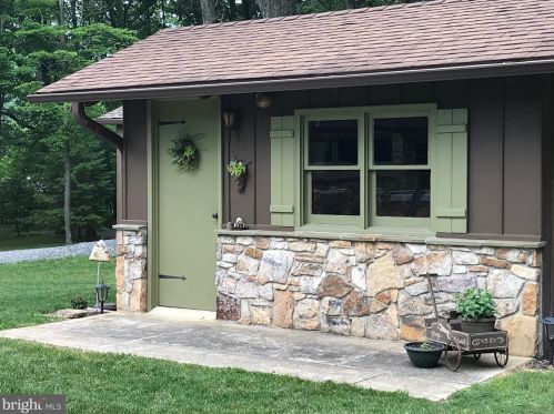 23334 Great Cove Rd, Mc Connellsburg PA  17233-8331 exterior