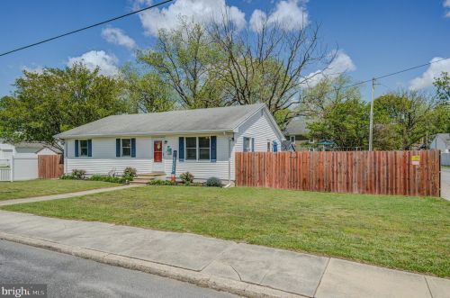 107 8th St, Laurel DE  19956-1401 exterior