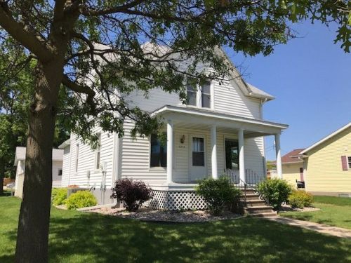 645 Hawley St, Shady Grove, IA 50648-1199