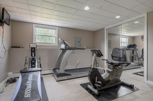 12 Birch Rd, Danbury CT  06811-3456 exterior