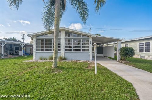 903 Laurel Cir, Sebastian, FL 32976-7298