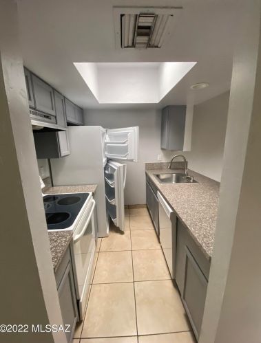 3405 Glenn St, Tucson AZ  85716-2241 exterior