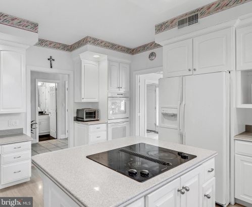 319 Equus Dr, Camp Hill PA  17011-8350 exterior