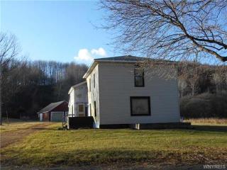 10683 Delevan Elton Rd, Delevan, NY 14042-9611