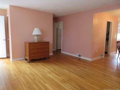 55 Lewis Rd, Cheshire, CT 06410-3656