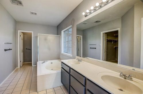 100 Parque Cir, Georgetown TX 78626-4537 exterior