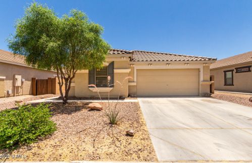25641 Nancy Ln, Buckeye, AZ 85326-2163
