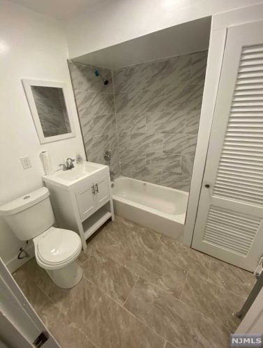 61 Front St, Paterson NJ 07522-1489 exterior