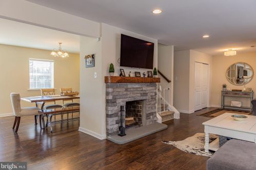 103 Dolington Rd, Yardley PA 19067-2621 exterior