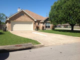 2600 Clover Valley Ln, Georgetown TX  78626-7503 exterior