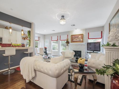 43 Knightsbridge Dr, Conroe TX 77385-3449 exterior