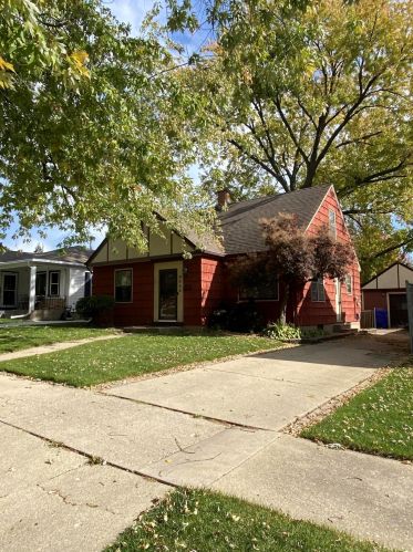 6525 44th Ave, Kenosha, WI 53142-3234