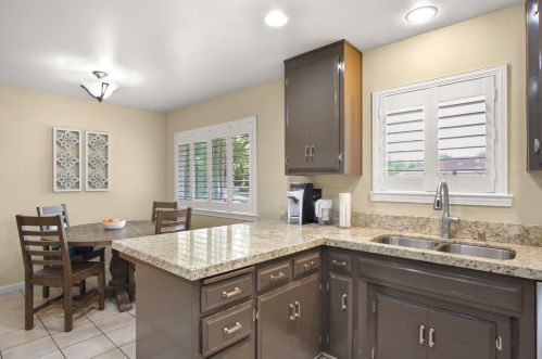 1445 Gary Ln, Modesto CA  95355-3125 exterior