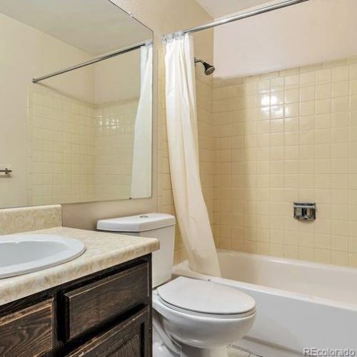 5025 Blackhawk Way, Denver CO 80239-3745 exterior