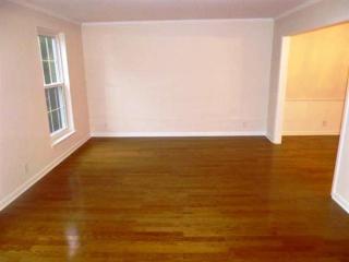 121 Boxwood Dr, Franklin, TN 37069-6972