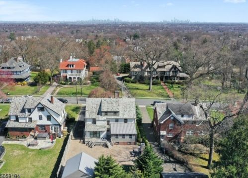 172 Christopher St, Montclair, NJ 07042-4206