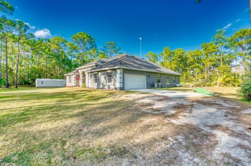 10051 Blackberry Rd, Mims, FL 32754-6267