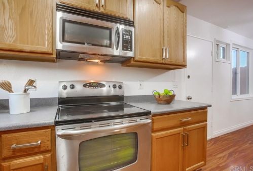 4042 Conrad Ave, San Diego CA 92117-1913 exterior