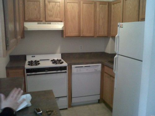 20-19 38th St, Long Island City, NY 11105-1121