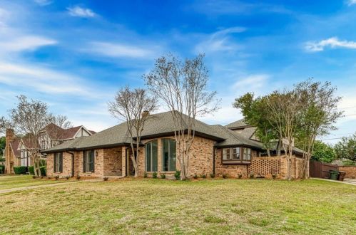 4005 Sparrows Point Dr, Plano TX  75023-6525 exterior