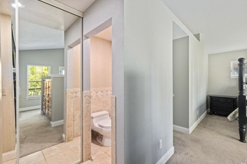 424 Stanford St, Vacaville CA  95687-4653 exterior