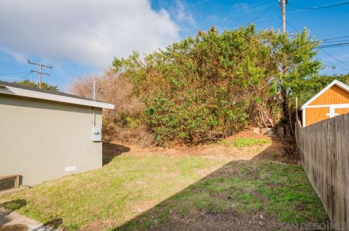 3717 Ashford St, San Diego CA 92111-3448 exterior