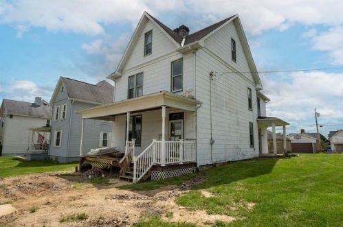 225 Station St, Mc Donald PA  15057-1137 exterior