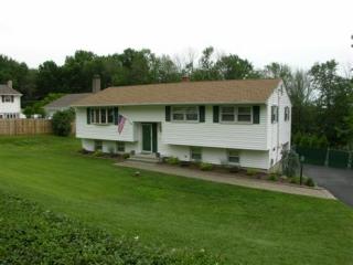 97 Forestview Dr, Waterbury, CT 06716-1824