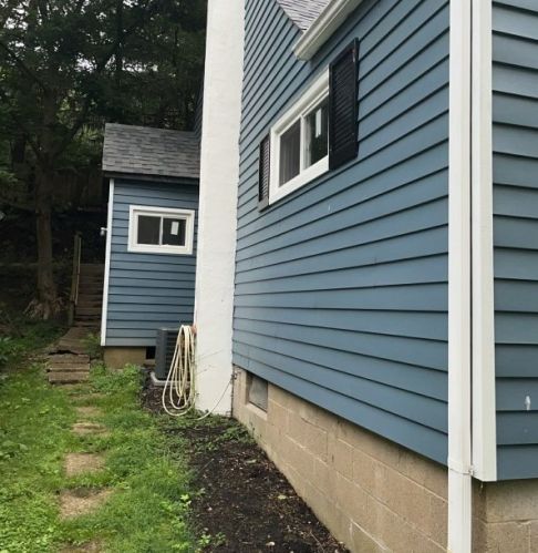 991 Old Coal Hollow Rd, Verona, PA 15147-1831