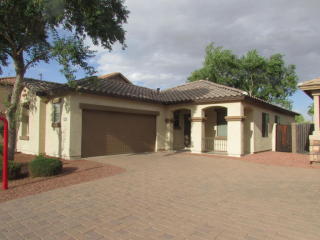 1993 Swan Dr, Gilbert, AZ 85295-5886