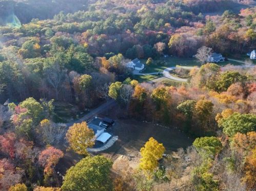 27 Root Ln, Hebron, CT 06248-1282