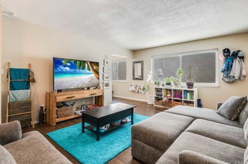 1744 Harper Ave, Redondo Beach, CA 90278-2726