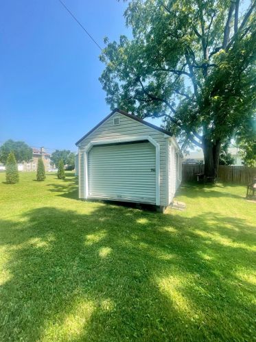 725 Briar Ave, Washington Ch, OH 43160-1001