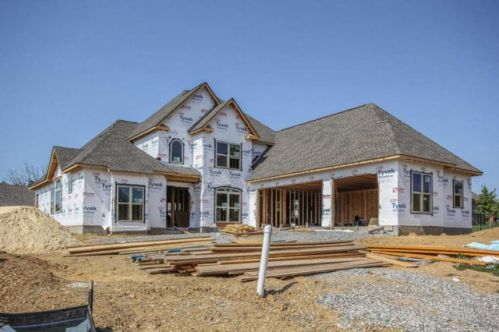 1565 Tsuga Dr, Alcoa, TN 37701-1769