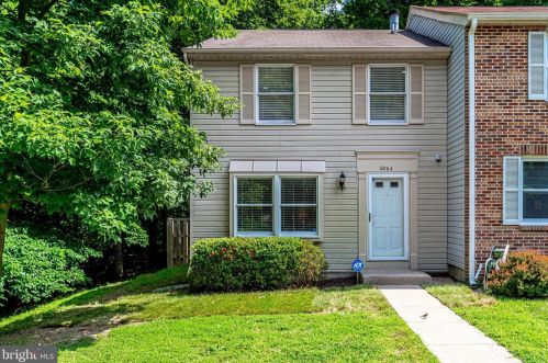 8064 Donegal Ln, Springfield VA  22153-2360 exterior