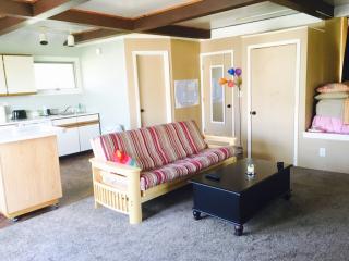69 Applewood Ln, Manchester Center VT  05255-9207 exterior