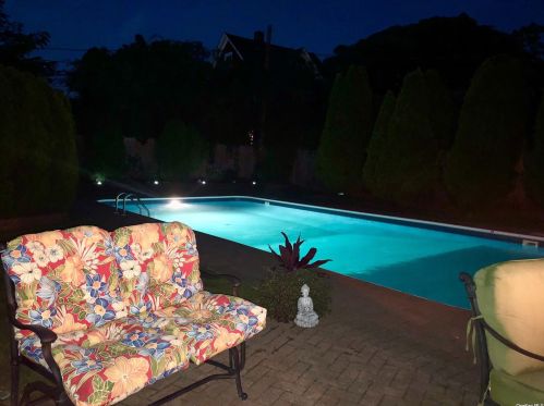 2111 Skipper Ct, North Bellmore NY  11710-3011 exterior