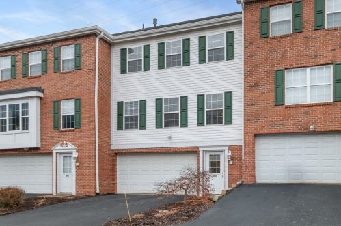 202 Northglen Ct, Gibsonia, PA 15044-8051