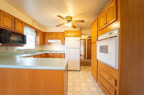 1747 Raymond Ave, Latrobe PA  15650-3040 exterior