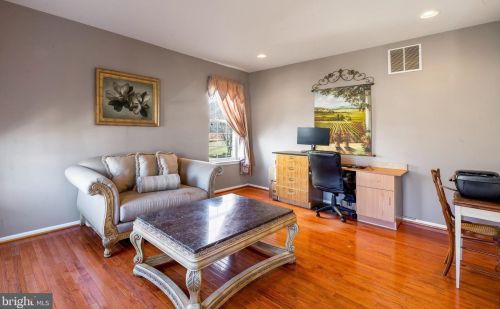 205 Beech Ln, Swedesboro NJ  08085-4033 exterior